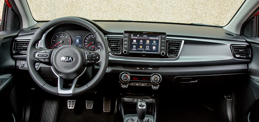 Plancia Dual Zone e un grande schermo touch screen per la nuova Kia Rio