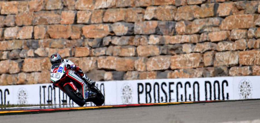 PJ Jacobsen, pilota ufficiale MV Agusta, conquista il terzo gradino del podio dietro le due Yamaha