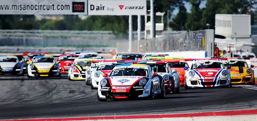 Lo start di gara 1 della Porsche Carrera Cup Italia a Misano