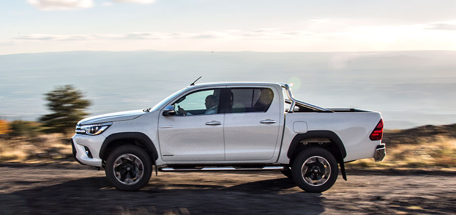 Toyota Hilux Invincible 50 è offerto esclusivamente in configurazione Double Cab 
