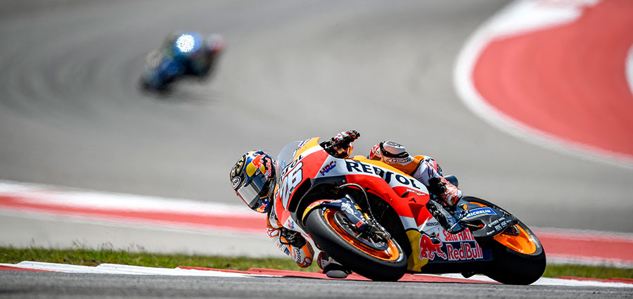 Dani Pedrosa, in gara con una mano operata di fresco dopo la caduta a Rio Hondo, raccoglie un buon settimo posto