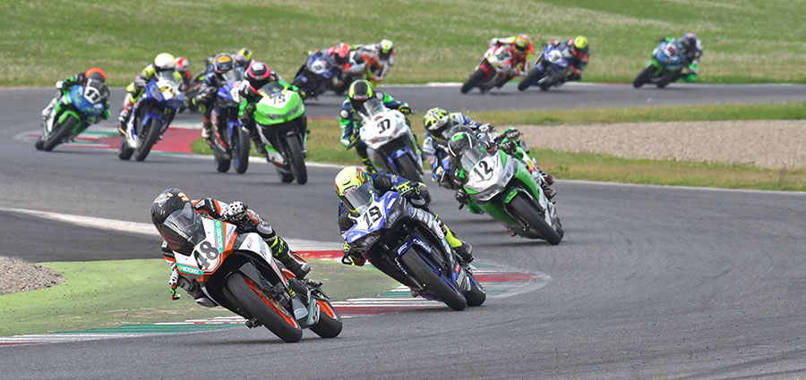 Nella SS300 poteva essere doppietta per Thomas Brianti squalificato per irregolarità tecnica. Vittoria quindi per Manuel Bastianelli (Piero Biagini - FotoAgenzia 31)