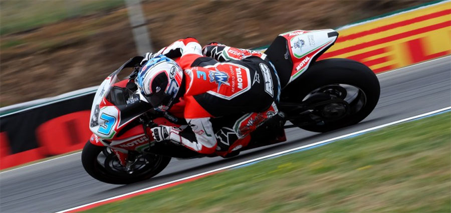 Terzo classificato Raffaele De Rosa con la MV Agusta F3 675 