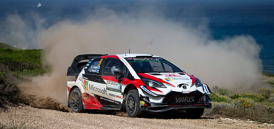 Tecnicamente ancora in lizza per il successo anche Esa-Pekka Lappi con la Toyota Yaris WRC 