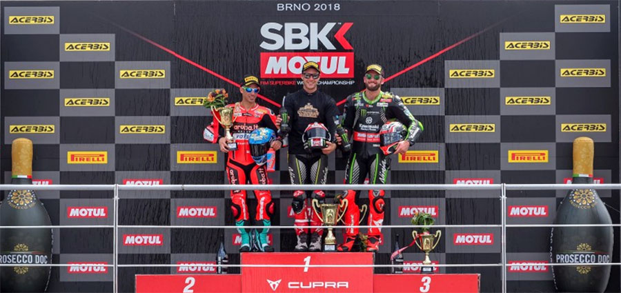 Il podio di gara 1 della WSBK a Brno