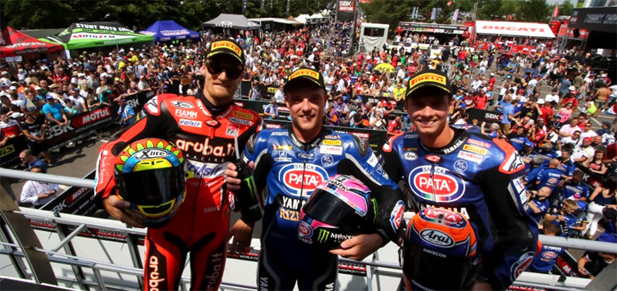 Il podio di gara 2 del Campionato Mondiale Superbike a Brno