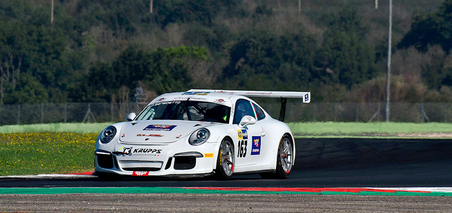 Ottimo weekend per Davide Di Benedetto che domina in GT Cup con la Porsche 911