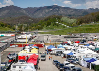 Minimoto: il CIV Junior apre con le prove al Mugellino Il paddock del Mugellino teatro della prima prova del Campionato Italiano Minimoto