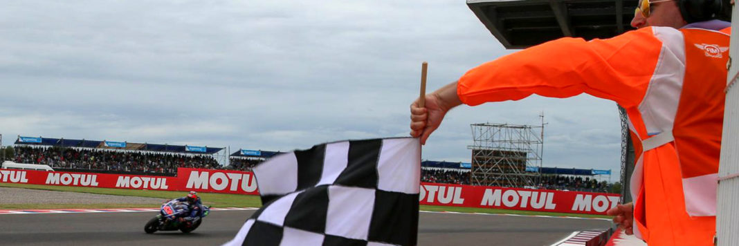 MotoGP-Argentina-Vinales3 Ancora una volta Maverick Vinales vede sventolare per primo la bandiera a scacchi bissando il successo del Qatar