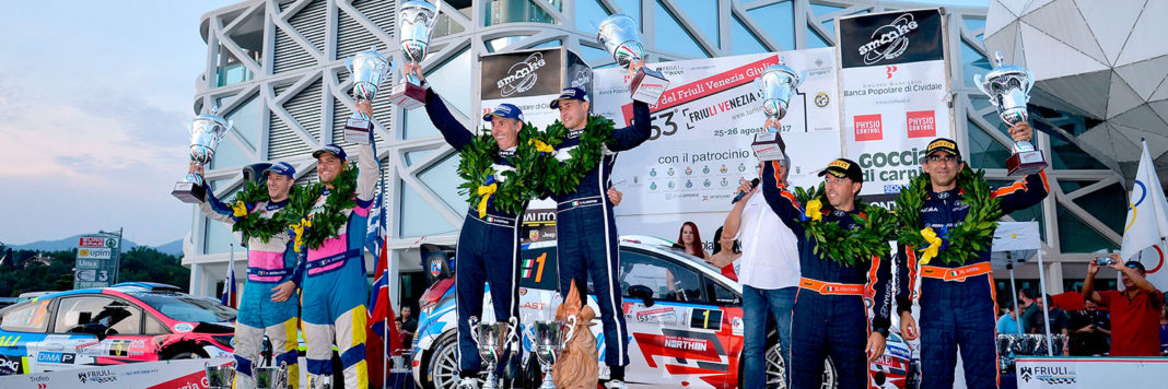 Il podio del Rally del Friuli: festeggiano Stefano Albertini e Danilo Fappani per il titolo tricolore WRC