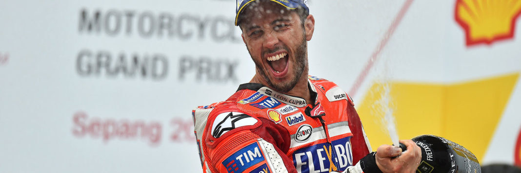 Moto-GP-Sepang-Dovizioso Grinta, determinazione e anche un pizzico di fortuna permettono ad Andrea Dovizioso di festeggiare sul primo gradino del podio
