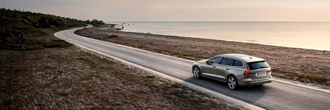 Nuova-Volvo-V60-Trequarti