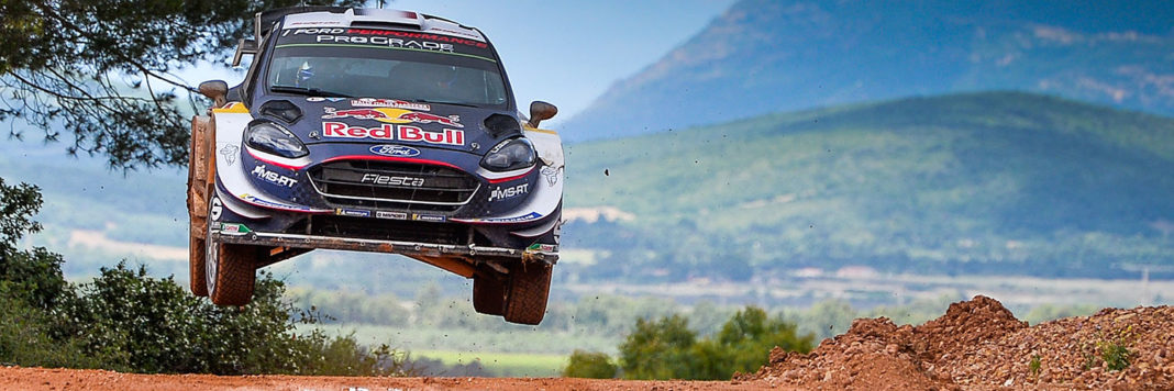 Sebastien Ogier con la Ford Fiesta Wrc chiude al comando della seconda giornata del Rally Italia Sardegna