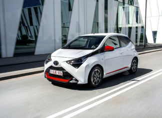 Toyota Aygo Connect per chi vuol essere connesso a 360°