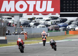 MotoGP, a Motegi Marc Marquez batte 80 rintocchi Con lo scudetto di Campione del Mondo già cucito sulla casacca, Marc Marquez non perde la concentrazione e si aggiudica anche la tappa giapponese di MotoGP a Motegi