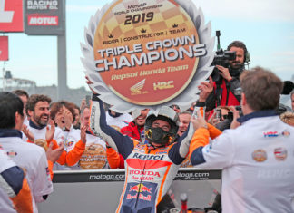 MotoGP, a Valencia Marquez infrange ogni record Miglior pilota, miglior team e migliore Casa Costruttrice 2019, questo il bottino di Marc Marquez, l'uomo dei record della MotoGP in questa stagione (Foto Cavalleri-Betti)