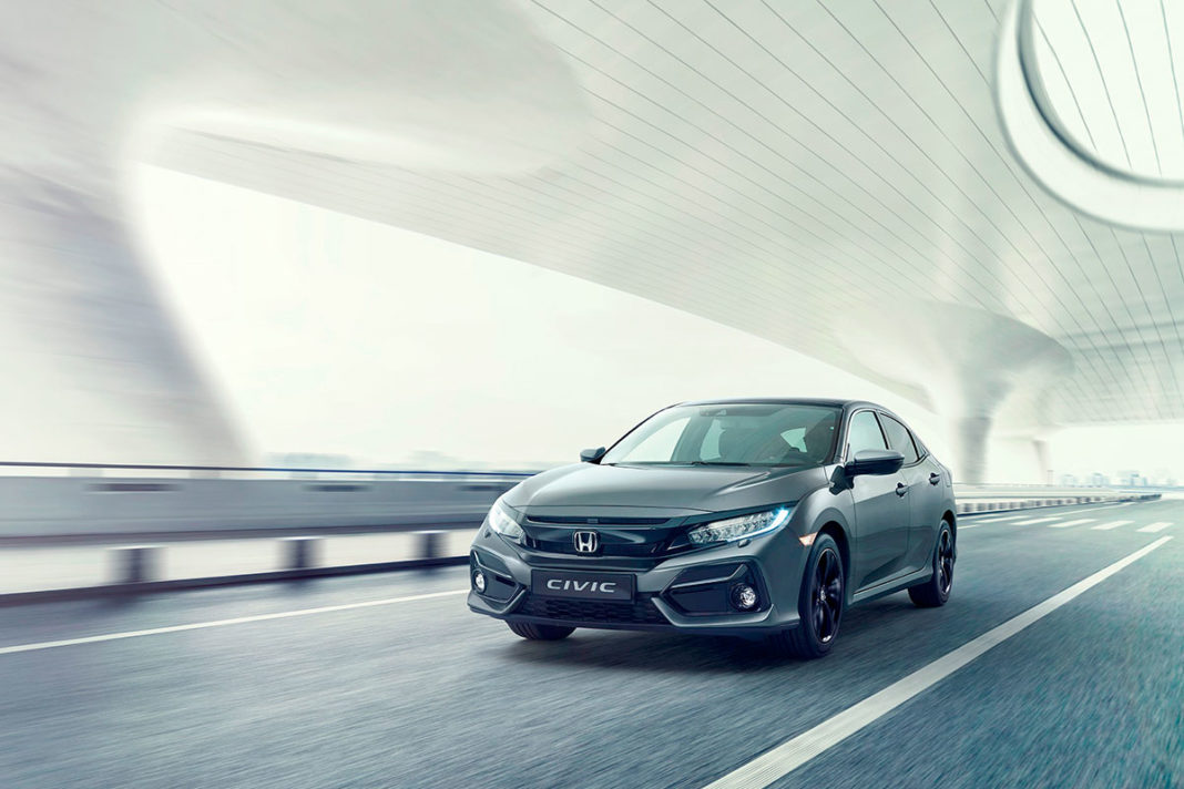 Honda-Civic-2020-Front Il nuovo look della Honda Civic pone l’accento sul frontale più pulito e aerodinamico