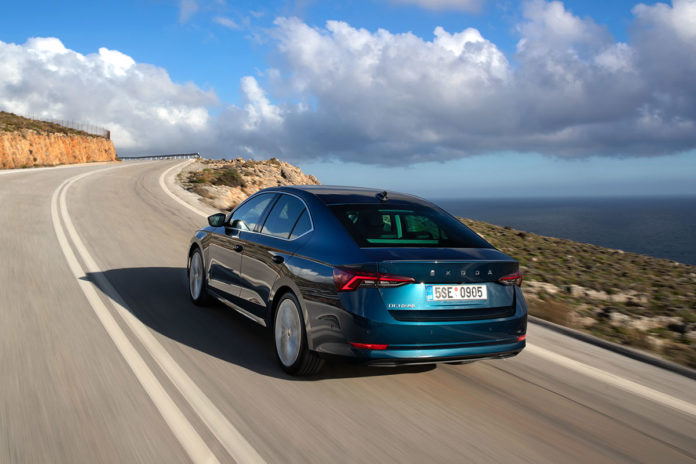 Nuova-Skoda-Octavia-berlina-Posteriore Nuova-Skoda-Octavia-berlina-Posteriore