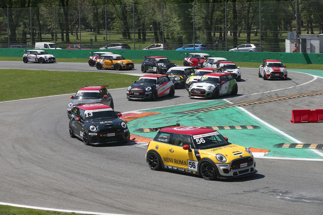 Mini-Challenge-2021-Monza-Start